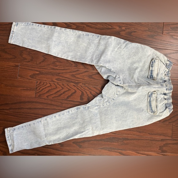 LEGOE heritage Maternity joggers. US size 2-4. - Picture 5 of 5